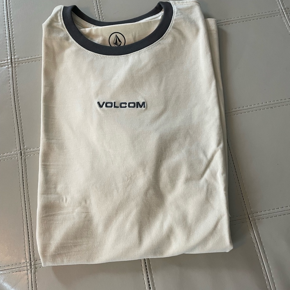 Men’s Volcom Tee Shirt cream and grey-ish beige XL